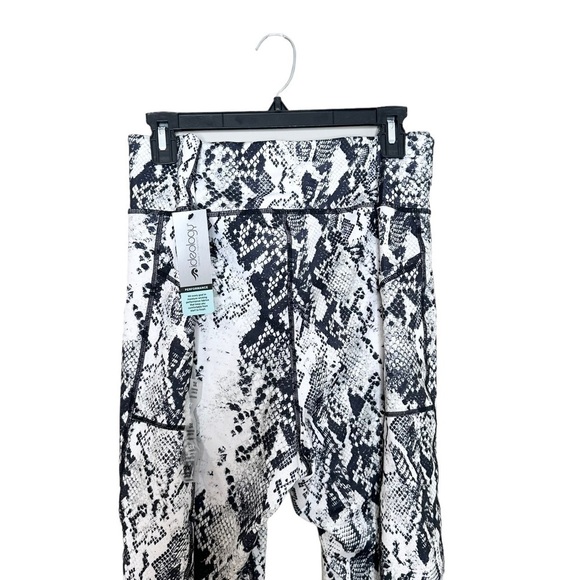 NWT Ideology 3X Plus Size Snakeskin Cropped Leggings - Picture 3 of 7